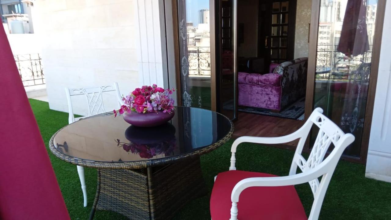 Hotel Q