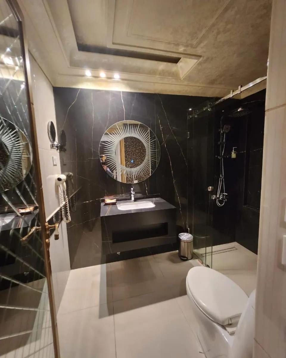 Q Hotel 4*